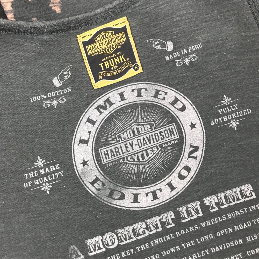 SOLD l Harley TRUNK Moment In Time Bleach Tank - Picture 11 of 13